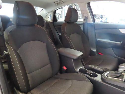 Gravity Gray 2024 Kia Forte LXS