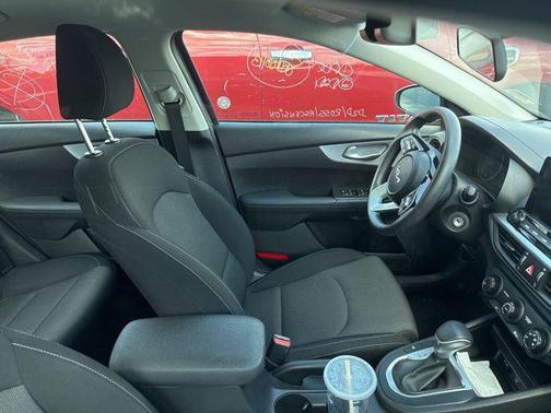 Gravity Gray 2024 Kia Forte LXS