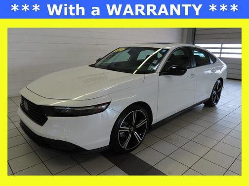 Platinum White Pearl 2023 Honda Accord Hybrid Sport