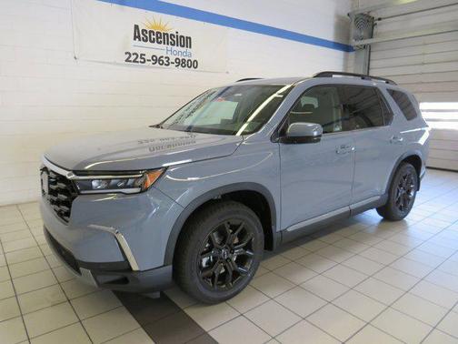 2025 Honda Pilot Touring 8-Passenger