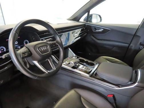 Navarra Blue Metallic 2021 Audi Q7 55 Premium Plus