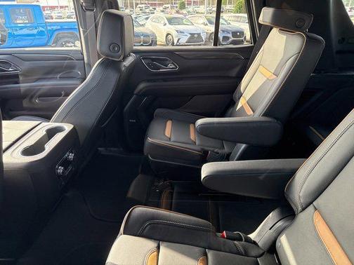 2024 GMC Yukon 4WD AT4