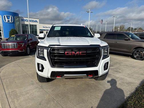 2024 GMC Yukon 4WD AT4