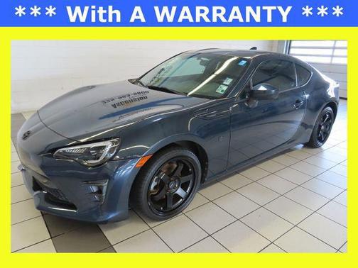Blue 2017 Toyota 86 SE