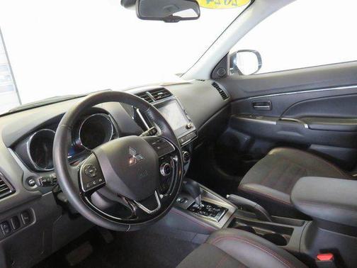 2024 Mitsubishi Outlander Sport SE