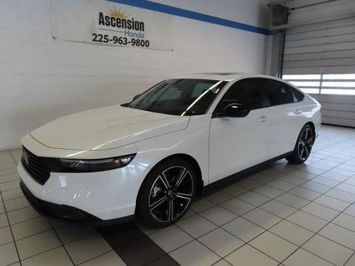 Platinum White Pearl 2026 Honda Accord Hybrid Sport