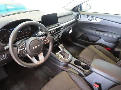 Deep Sea Blue 2022 Kia Forte LXS