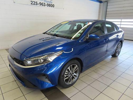 Deep Sea Blue 2022 Kia Forte LXS