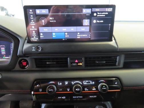 Crystal Black Pearl 2026 Honda Pilot TrailSport