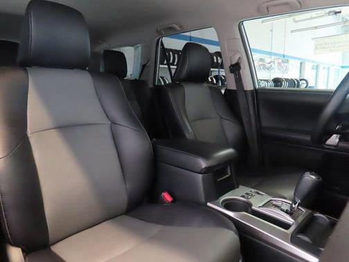 Super White 2018 Toyota 4Runner SR5 Premium