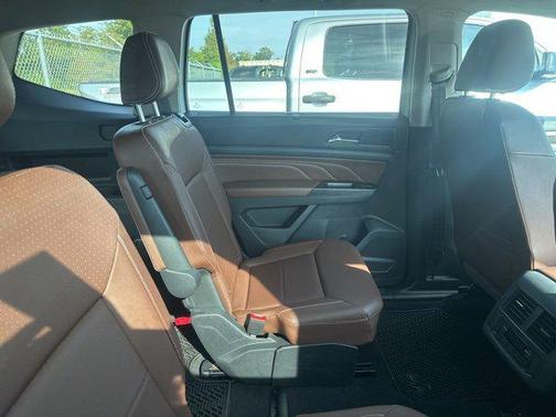 2021 Volkswagen Atlas 3.6L SE w/Technology