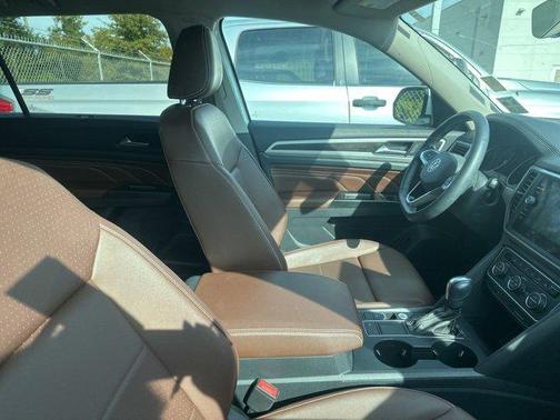 2021 Volkswagen Atlas 3.6L SE w/Technology