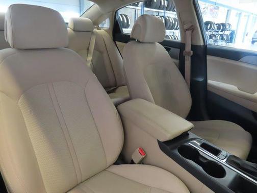 Nouveau Blue 2016 Hyundai SONATA SE