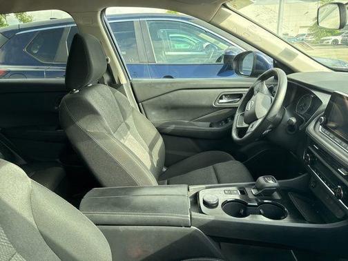 Deep Ocean Blue Pearl 2025 Nissan Rogue SV