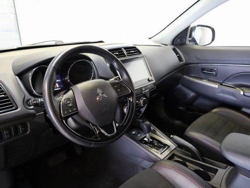 2024 Mitsubishi Outlander Sport SE