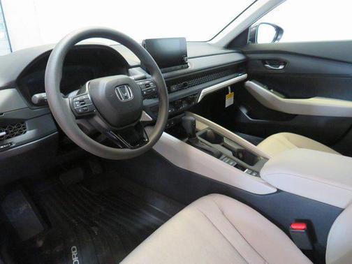 2025 Honda Accord LX 1.5T