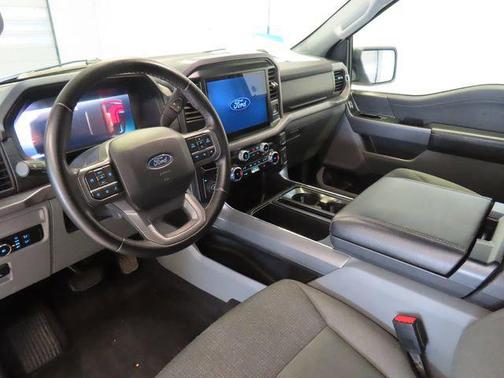 White 2025 Ford F-150 XLT