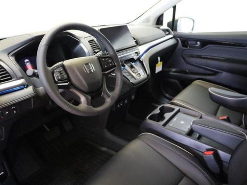 Solar Silver Metallic 2026 Honda Odyssey Touring