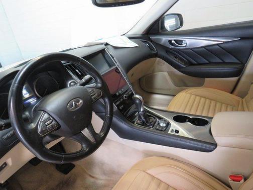 2014 INFINITI Q50 Premium