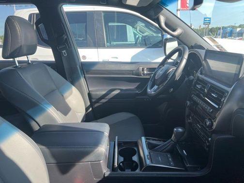 2022 Lexus GX 460 Base