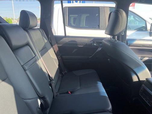 2022 Lexus GX 460 Base