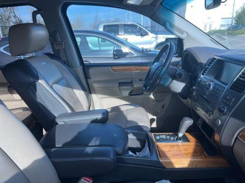2014 Nissan Armada Platinum