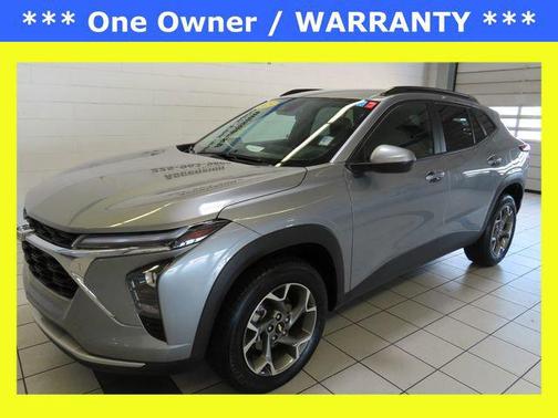 Sterling Gray Metallic 2025 Chevrolet Trax LT