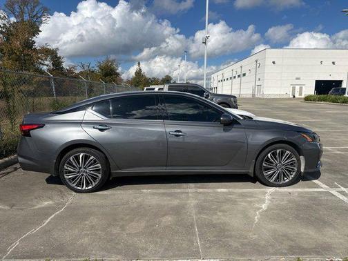 2024 Nissan Altima 2.5 SL