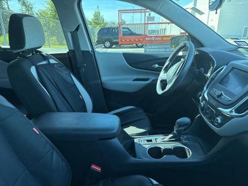 Mosaic Black Metallic 2024 Chevrolet Equinox LS