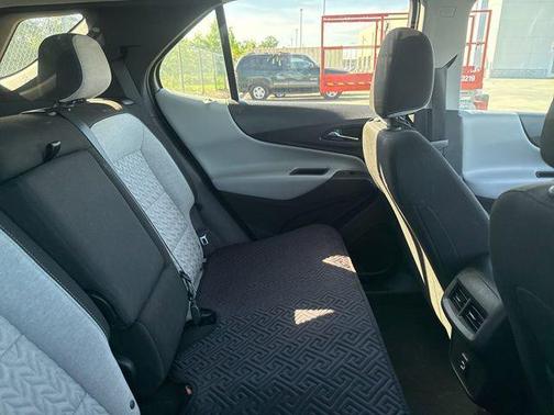 Mosaic Black Metallic 2024 Chevrolet Equinox LS