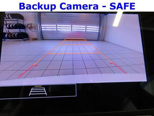 Summit White 2024 Chevrolet Malibu FWD 1LT