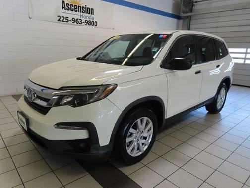 White Diamond Pearl 2019 Honda Pilot LX