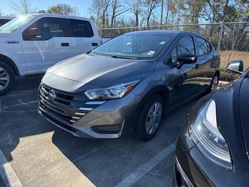 2023 Nissan Versa 1.6 S