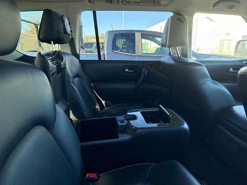 2017 INFINITI QX80 Base