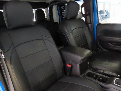 2025 Jeep Gladiator Nighthawk