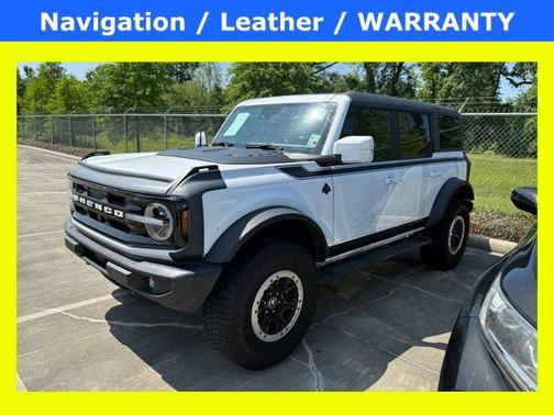 Oxford White 2022 Ford Bronco Outer Banks