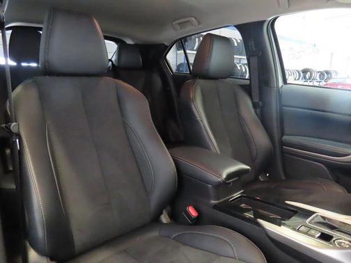 Alloy Silver Metallic 2025 Mitsubishi Eclipse Cross SE