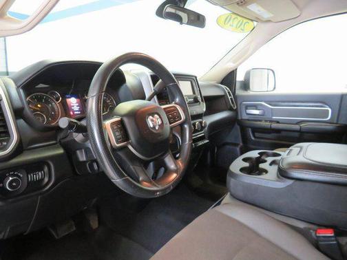 2020 RAM 3500 Big Horn Crew Cab 4x4 8' Box