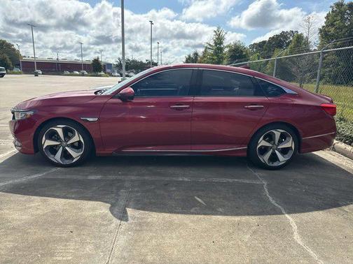 2018 Honda Accord Touring 2.0T
