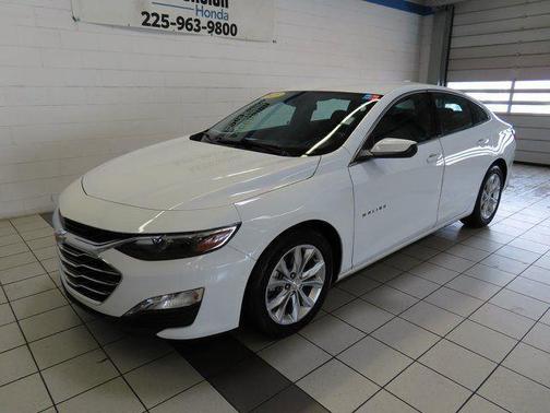 Summit White 2023 Chevrolet Malibu FWD 1LT
