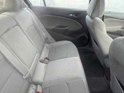 Silver Ice Metallic 2017 Chevrolet Cruze LT