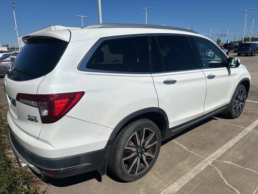 2021 Honda Pilot AWD Elite