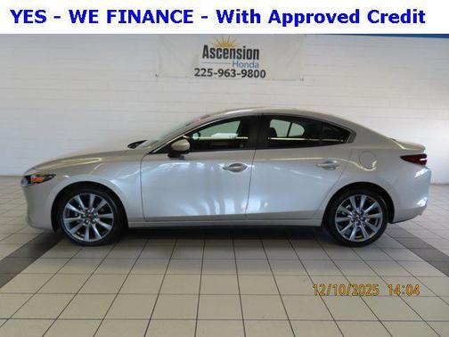 2025 Mazda Mazda3 FWD w/Preferred Package