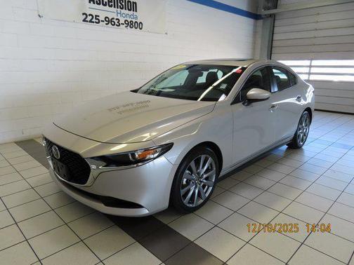 2025 Mazda Mazda3 FWD w/Preferred Package