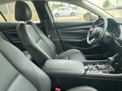 2025 Mazda Mazda3 FWD w/Preferred Package