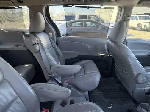 2015 Toyota Sienna XLE