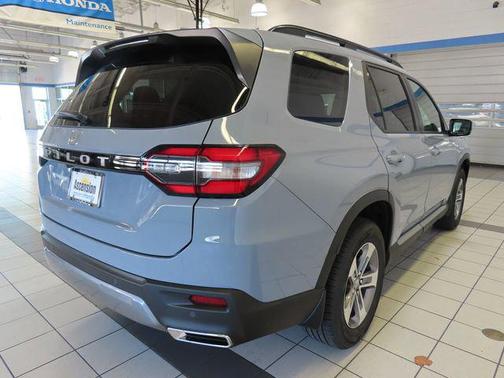Sonic Gray Pearl 2026 Honda Pilot EX-L