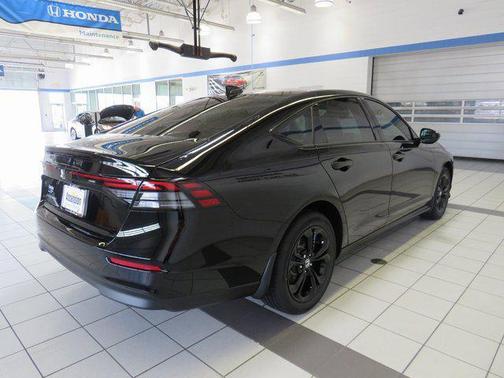 2025 Honda Accord Sport SE 1.5T