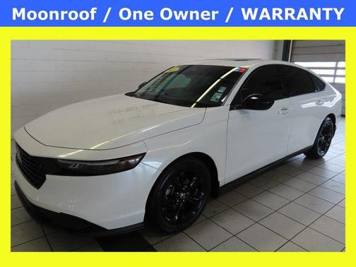 Platinum White Pearl 2025 Honda Accord SE
