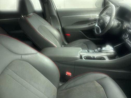 Quartz White 2022 Hyundai SONATA SEL Plus